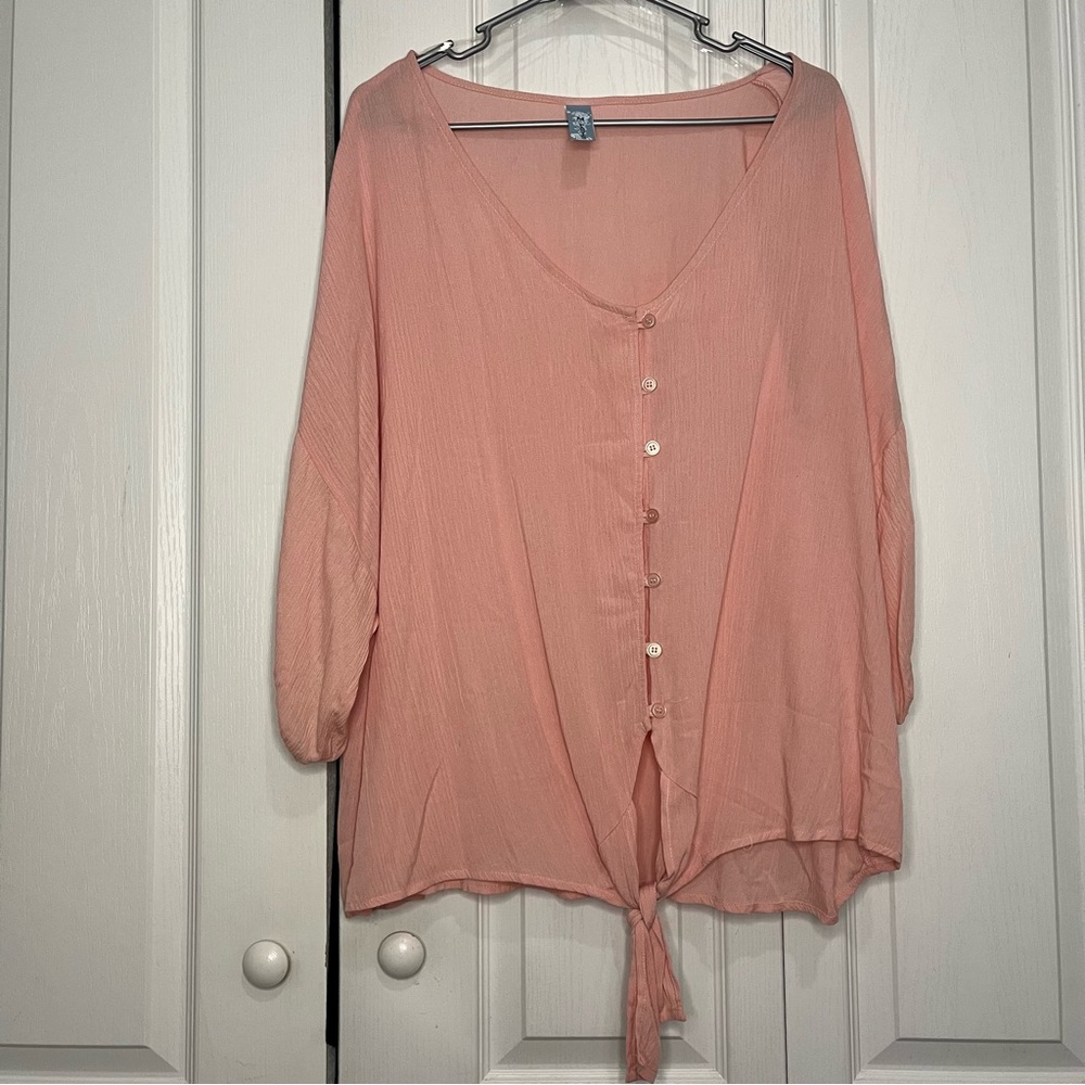 M. Fasis Peach Button-Down Women's Top (Box B)